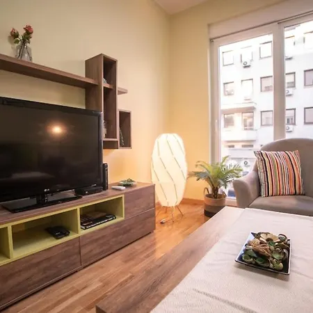 3 Bdr For 6 Center Close To National Museum