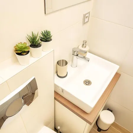 Apartmán 3 Bdr For 6 Center Close To National Museum