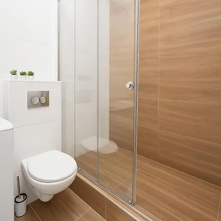 3 Bdr For 6 Center Close To National Museum דירה