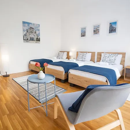 Apartmán 3 Bdr For 6 Center Close To National Museum